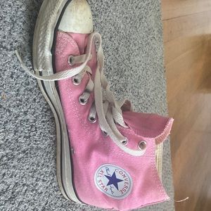 Pink converse